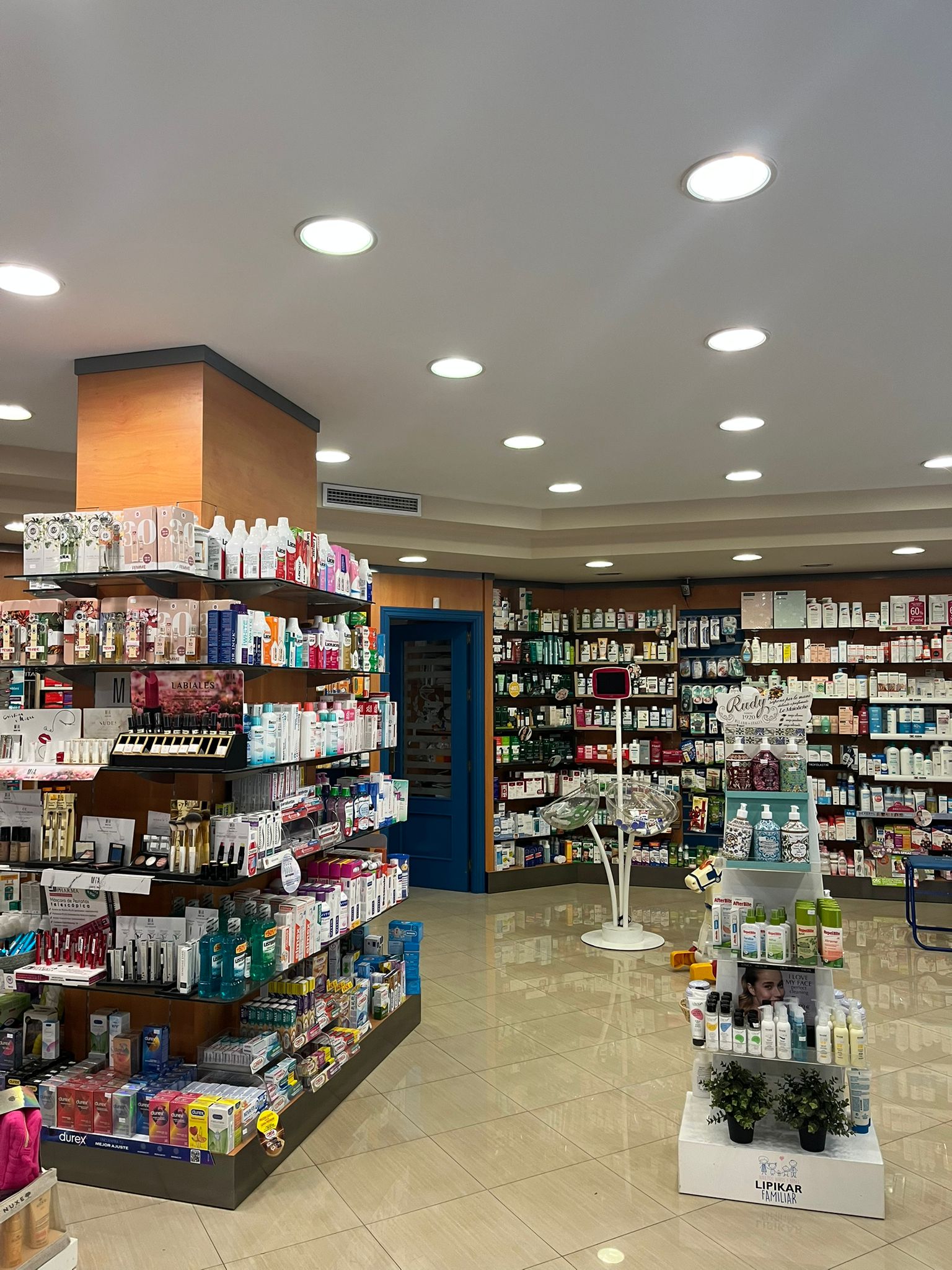 Farmacia Gallego Marbella interior 1