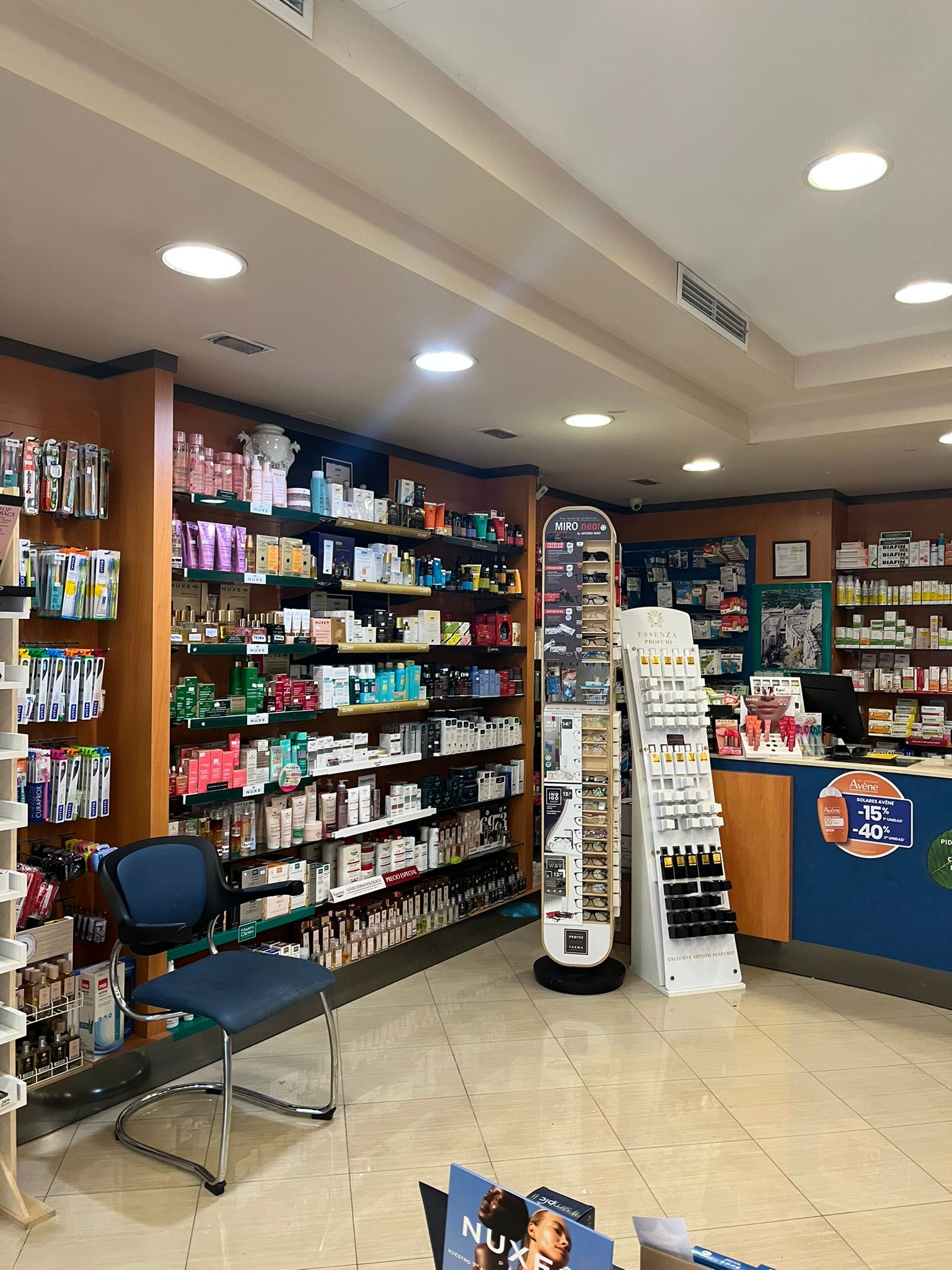 Farmacia Gallego Marbella interior 2